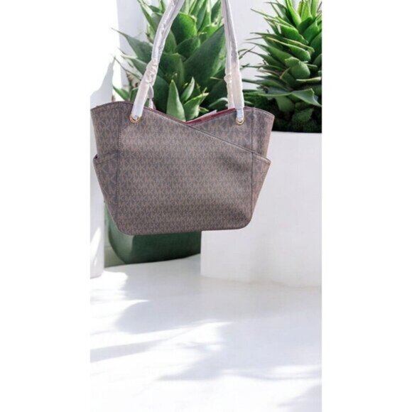 MICHAEL KORS LARGE X CHAIN LOGO SHOULDER BAG DARK CHERRY COLOR (NWT) - Picture 9 of 10